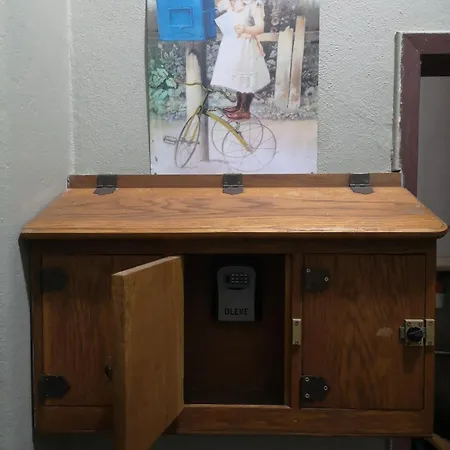 S-e-r-a-l-y 2 Apartament *