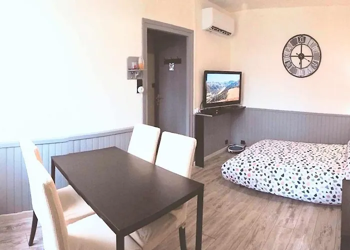 S-e-r-a-l-y 2 Egliseneuve-d'Entraigues